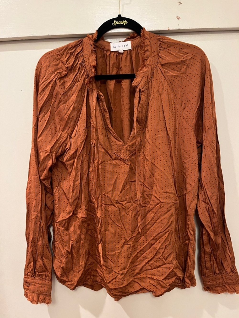 Bella Dahl Rust Long-Sleeve V-Neck Blouse with Tiny Dot Print size large